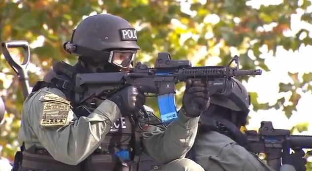 Policía militarizada