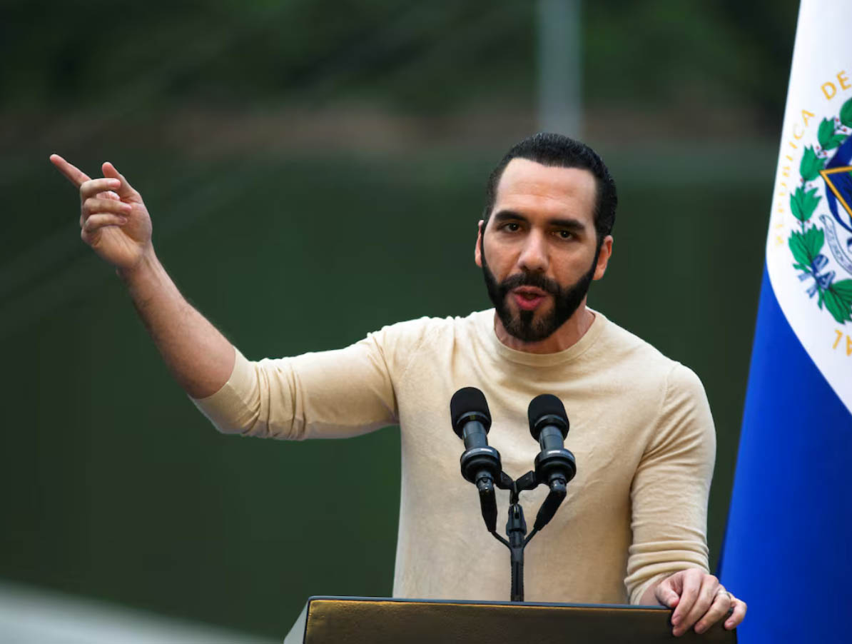 Nayib Bukele, El Salvador, Mi Nueva Escuela