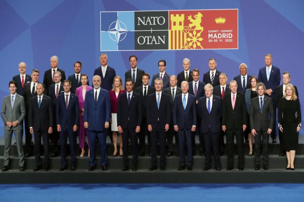 Cumbre, OTAN