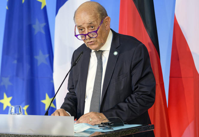 Jean-Yves Le Drian, Francia, París