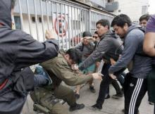 Chile, Carabinero atacado, Vandalismo, Violentistas, Carabineros de Chile, Santiago de Chile