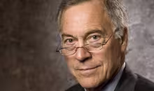 Steve Hanke, Economía internacional, Ecuador, Dolarización