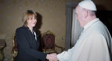 Alejandra Gils Carbó y el Papa Francisco