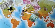 Monedas del mundo, devaluación