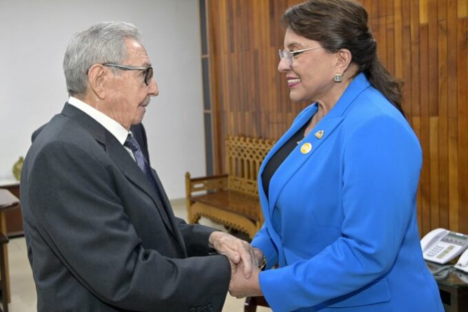 Xiomara Castro, Raúl Castro, Cuba, Infiltración cubana, Extremismo latinoamericano